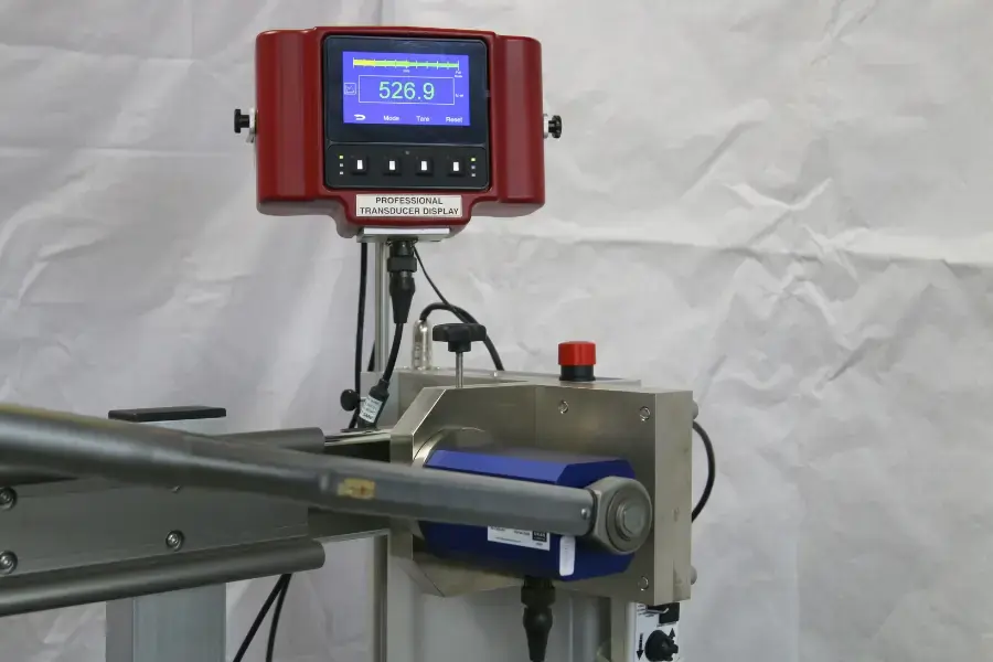 Professional Transducer Display capturing a peak on a torque wrench calibrator